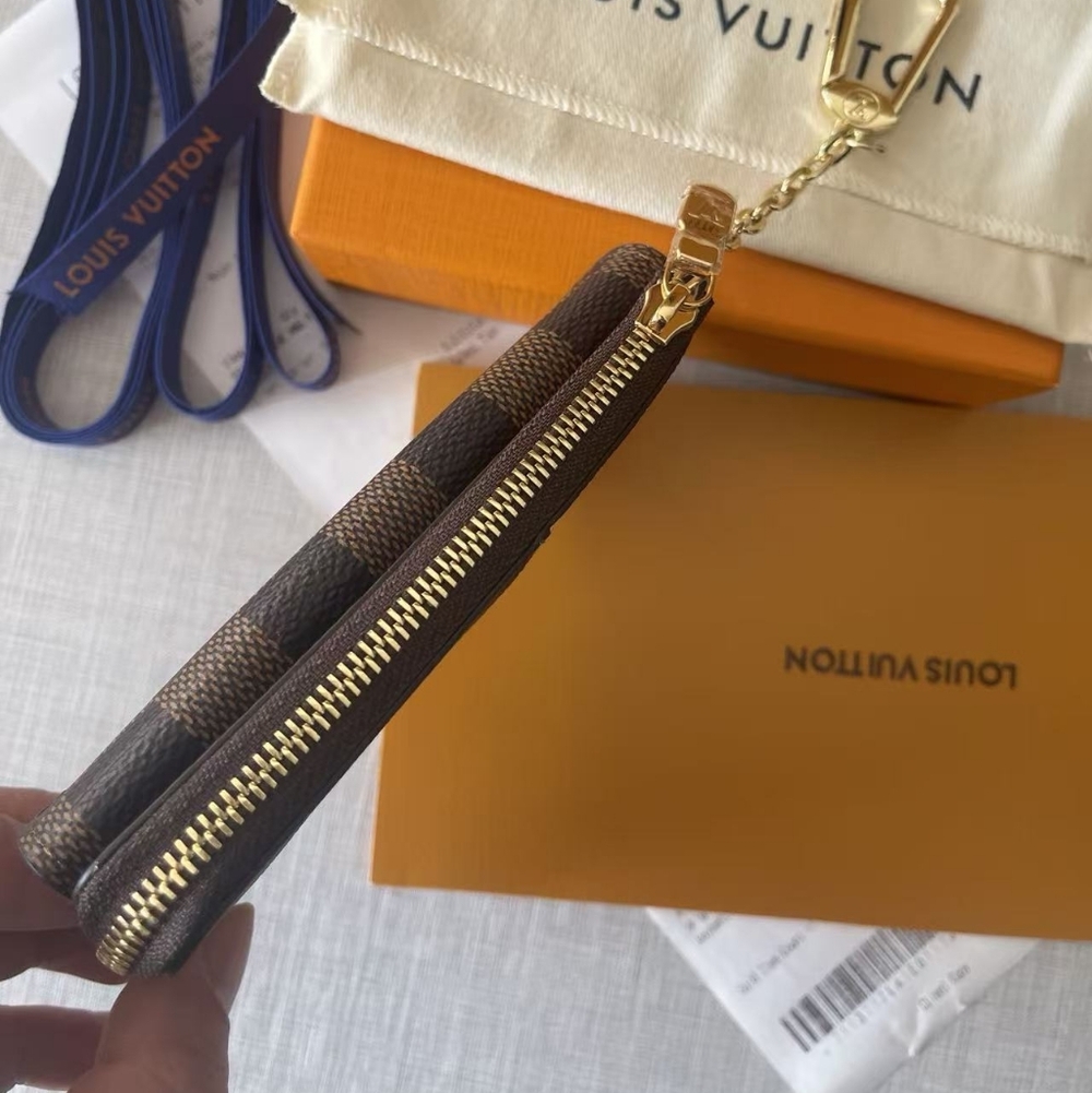 Louis Vuitton Recto Verso Card Holder - Picture 3 of 9